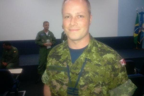 Major Steven Neta, da Real Força Aérea Canadense