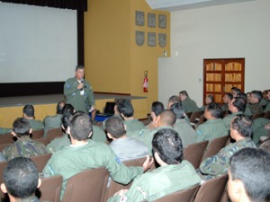 Briefing com Brig. do Ar Pinto 
Machado