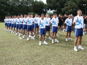 Efetivo em forma, antes da corrida