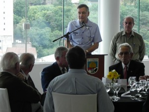 Comandante discursa no Almoço com Turma da Sucata