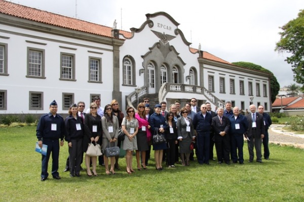 Representantes do Judiciário visitam EPCAR  ASPAER