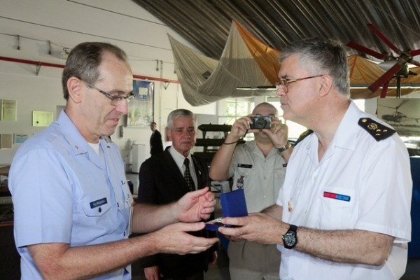 DCTA recebe visita de estrangeiros e parlamentares DCTA recebe visita de estrangeiros e parlamentares