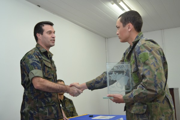 O estágio qualificou militares para atuar na atividade de reconhecimento de aeronaves hostis