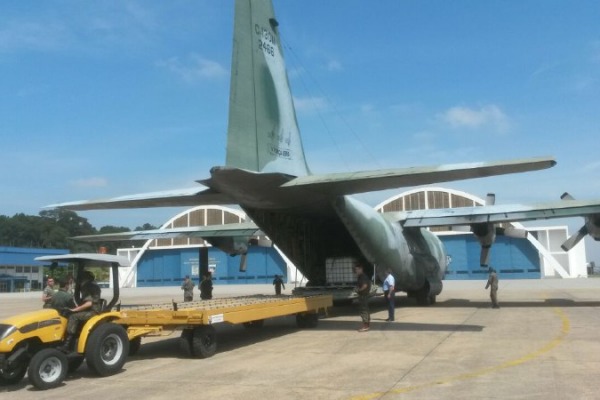 O Líquido Gerador  de Espuma (LGE)  deve chegar  no início desta tarde no Terminal da Alemoa