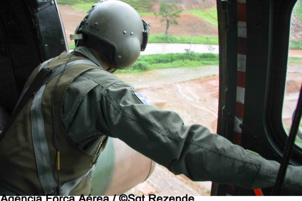 Militares treinados estão preparados para salvar vidas