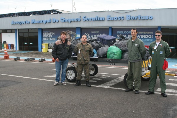 Militares doaram cerca de 500 kg de agasalhos