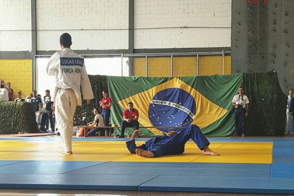 Escola também ficou com a prata nas disputas individuais