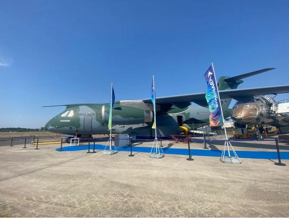 Defesa em Foco no LinkedIn: Embraer C-390 vence Hercules C-130J na