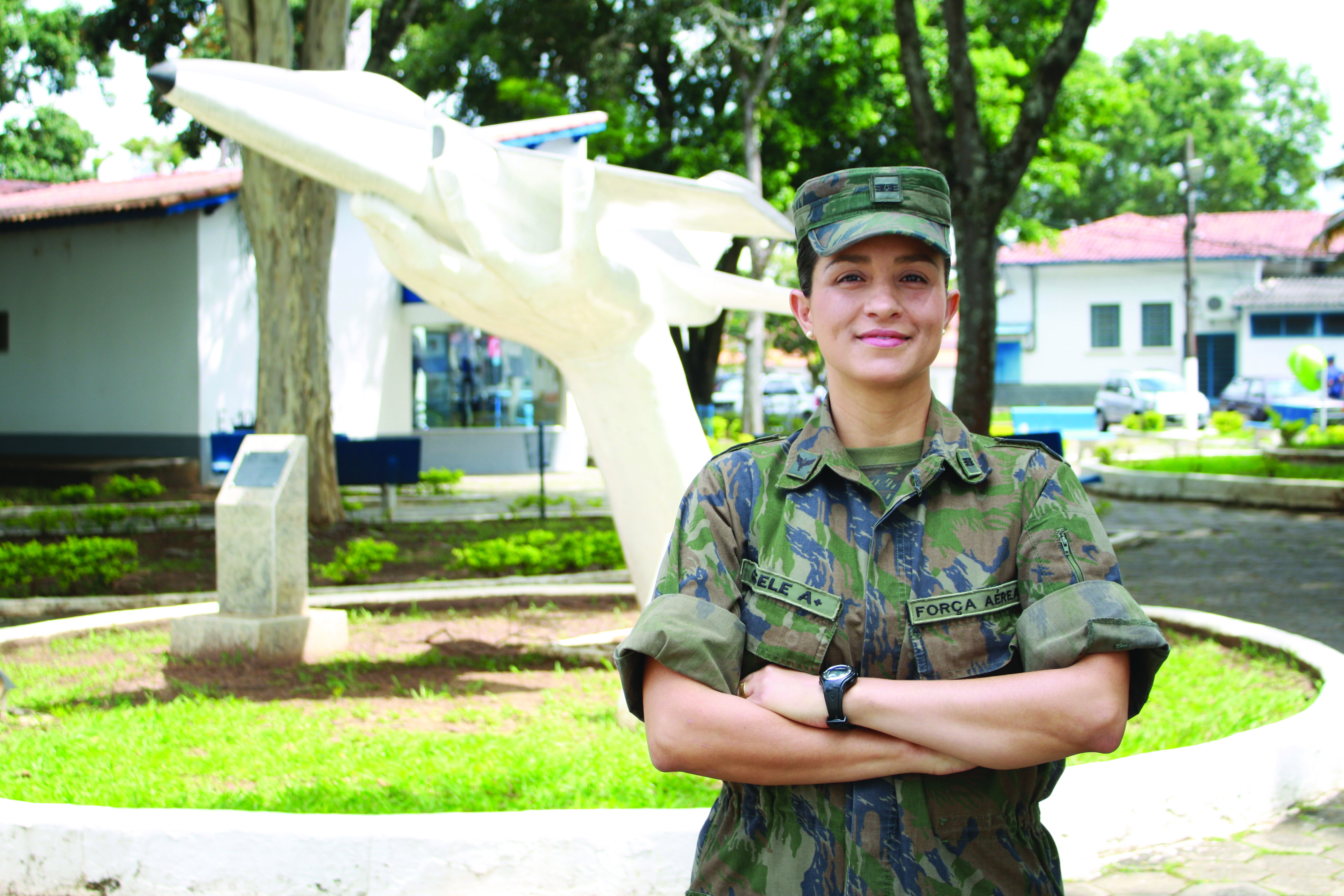 Mulheres no comando nas Forças Armadas: as histórias das duas