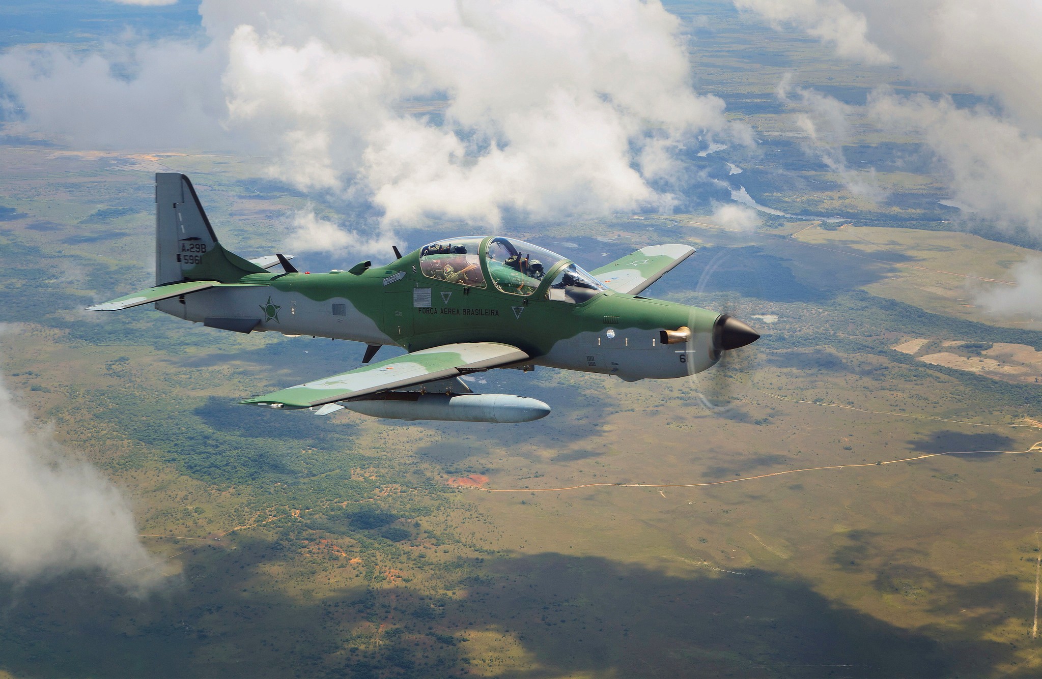 Aviao De Controle Super Tucano