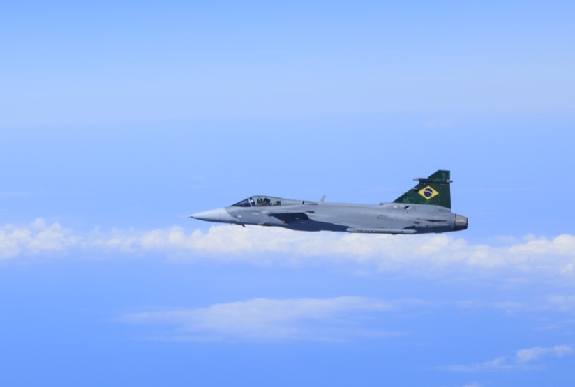 Saiba tudo sobre o Gripen, caça da FAB que fez voo de estreia em Brasília -  23/10/2020 - Política - Folha