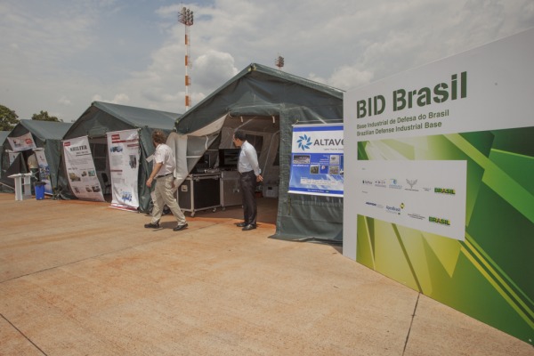 A feira estará aberta ao público geral no sábado, 05, durante o Portões Abertos  Sargento V. Santos/Agência Força Aérea