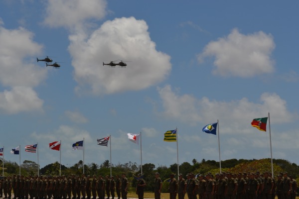 Passagem Aérea dos helicópteros durante solenidade militar  1°/11° GAV