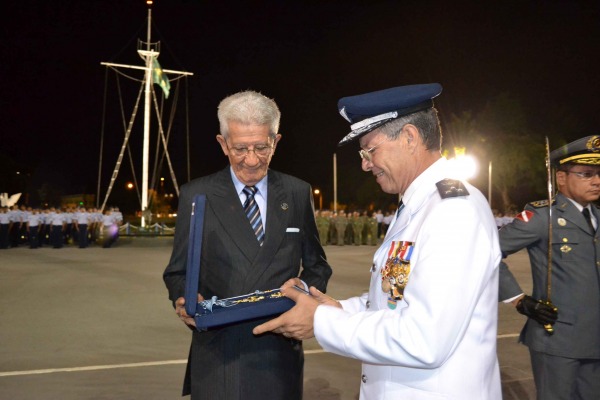 Júlio Cezar Ribeiro de Souza recebe OMA pos-mortem  S2 P.Feitosa/ I COMAR