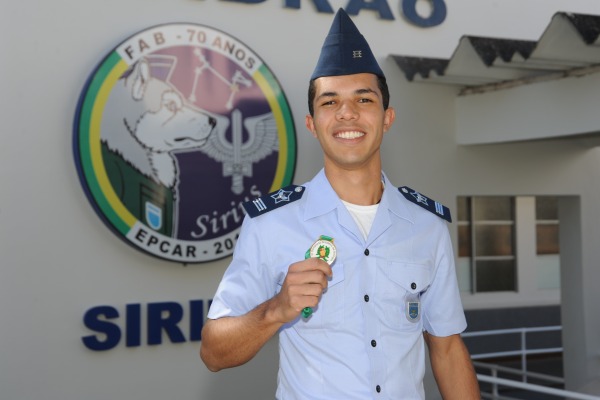 Lucas levou o bronze na olimpíada iberoamericana de biologia  Ten. Eduardo/EPCAR