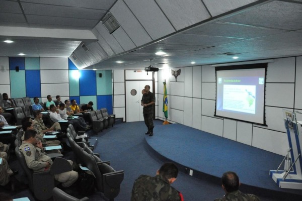 Curso Básico de Bombeiro de Aeronáutica no CLA  2º Ten Huxley/ CLA