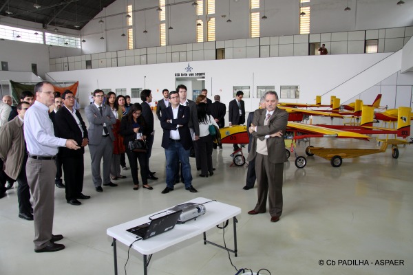 Visita ao hangar dos VANT  Cb Padilha_ASPAER