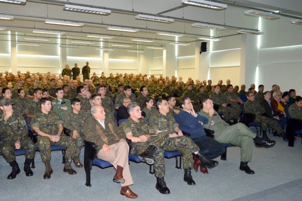 Efetivo assiste à palestra no COMAR IV  S2 Molina / COMAR IV