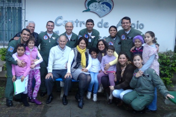 Visita ao Centro de Apoio à Criança com Câncer  Ten Cocate