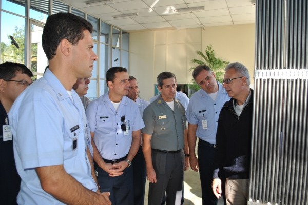 Visita à fábrica de combustível nuclear  Acervo dos alunos do CPEA