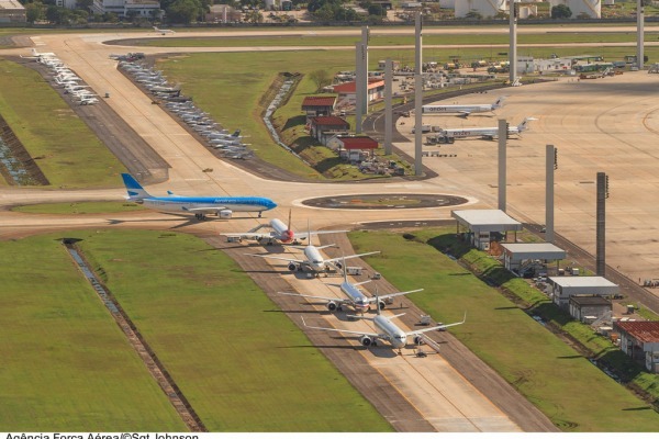 Aeronaves estacionadas no Galeão  Sgt Johnson Barros / Agência Força Aérea