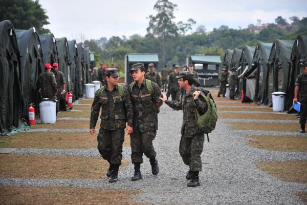 Estruturas são usadas em missões de ajuda humanitária e operações em bases deslocadas