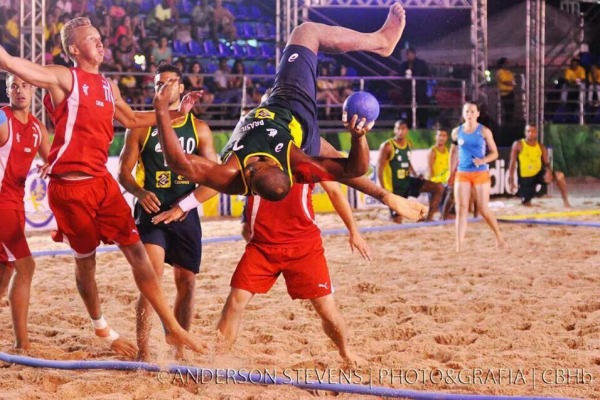 Seleções brasileiras masculina e feminina conquistaram o VI Mundial, realizado no Recife (PE)