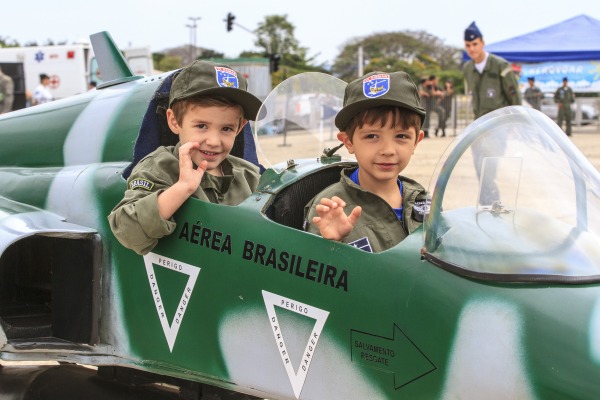 Crianças poderão brincar nas miniaturas de aeronaves  Arquivo CECOMSAER/Sgt Rezende