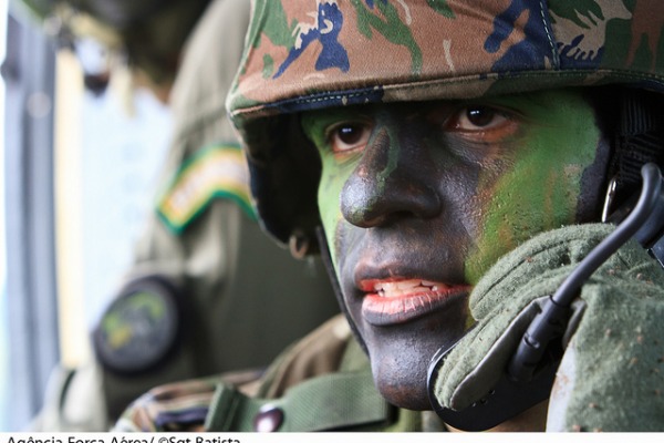 Quatro mil militares das forças singulares particpam da operação  Sgt Batista/Cecomsaer