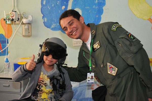 Tenente Fernandes na visita  Força Aérea do Chile