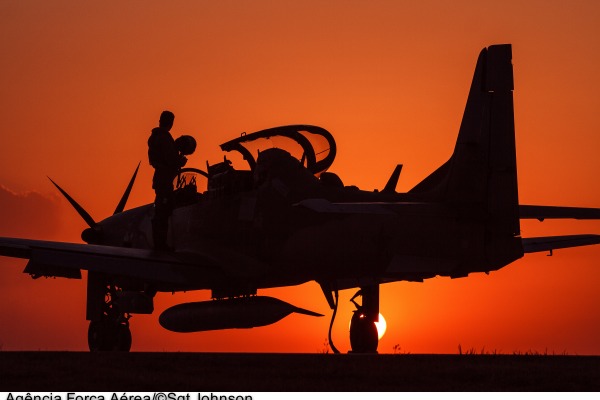 A seleção foi feita a partir da rede social Flickr. Foto mostra avião A-29 Super Tucano durante Operação Ágata