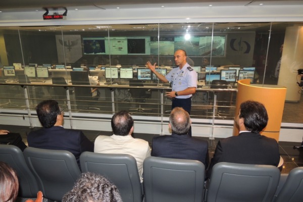 Governador do Maranhão em visita ao CLA  Asp Ruy/ CLA