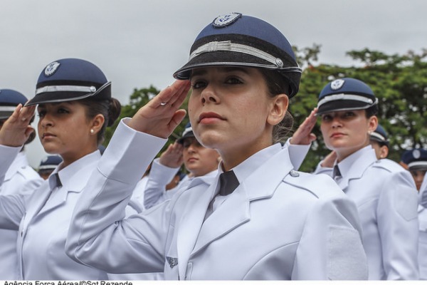 Há cursos para homens e mulheres  