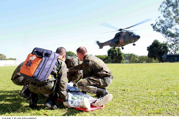 Helicóptero H-34 participou do treinamento  Soldado Eduardo / CIAAR