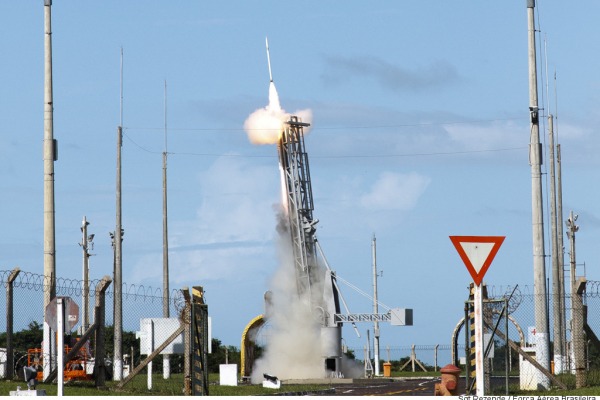 O Centro de Lançamento de Alcântara é responsável pelo lançamento e rastreio de engenhos aeroespaciais