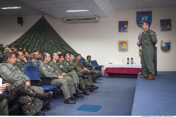 Militares da Marinha, Exército e Aeronáutica participaram do evento realizado pelo Ministério da Defesa