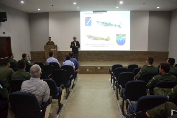 Cel Camazano durante palestra  S2 Clisan