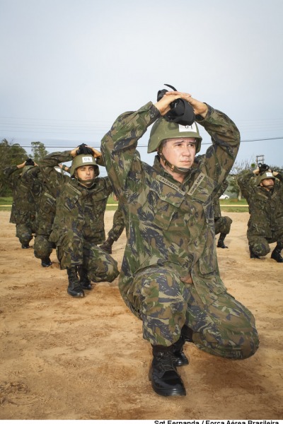 Para resgateiros, curso de paraquedismo amplia situações de atuação  PARA-SAR/Sargento Fernanda