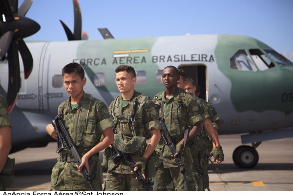 Fuzileiros Navais também contam com apoio da FAB  Sgt Johnson Barros / Agência Força Aérea