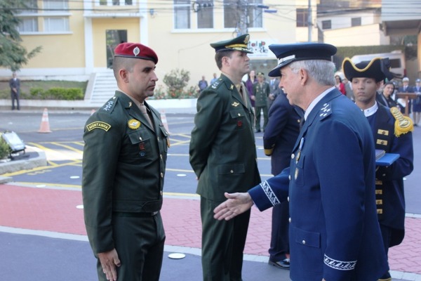 Entre civis e militares, 46 personalidades e cinco instituições receberam a Medalha do Mérito Marechal Cordeiro de Farias 