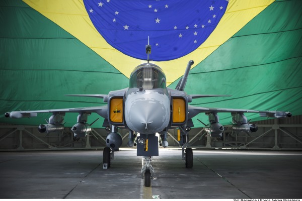 São José dos Campos (SP) contará com maquete do Gripen NG e demonstração aérea da Esquadrilha da Fumaça