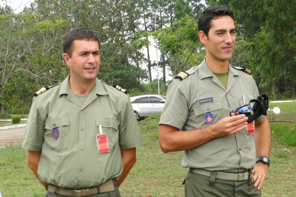 Oficiais do Exército de Portugal  CV Adriano