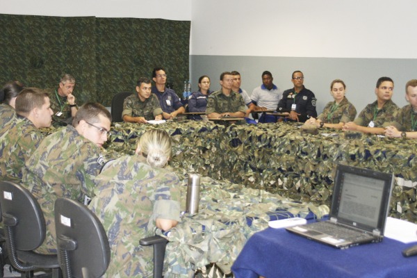 MESA REDONDA  2S SGS FRANCÉLIO