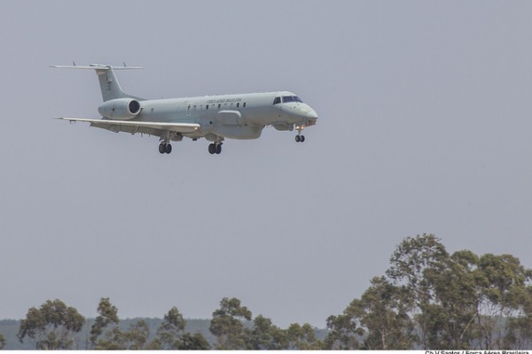 O evento promovido pela Infraero reuniu 115 profissionais da comunidade aeronáutica no RS