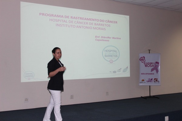 Cerca de 200 mulheres participaram do evento