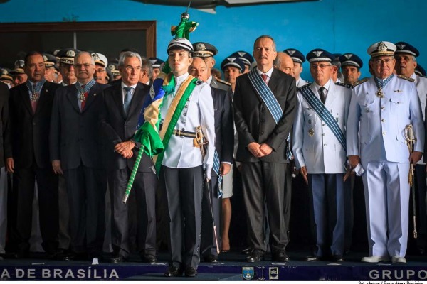 Foram entregues medalhas a 160 personalidades e cinco instituições