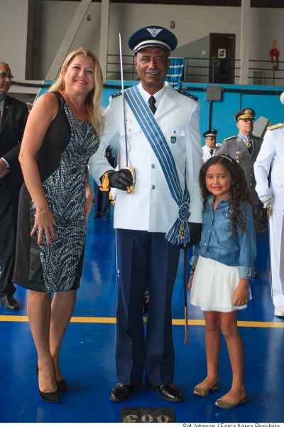 Tenente Brigadeiro do Ar, Raul Botelho com a família  Sargento Johnson Barros/Agência Força Aérea