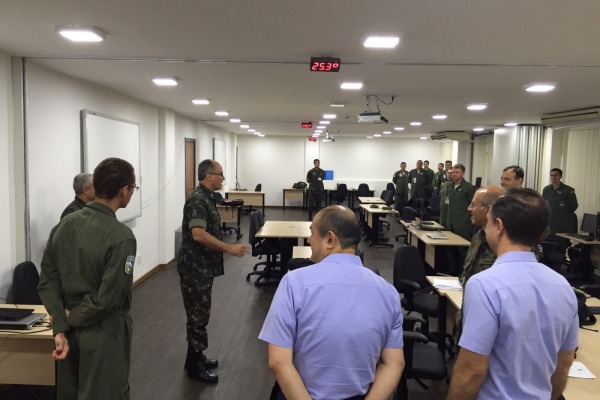 Forças Armadas treinam guerra simulada  Ministério da Defesa