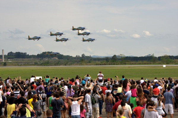 A Esquadrilha da Fumaça se apresentou no DCTA  Sd Lucas / DCTA