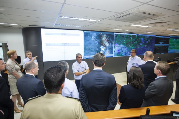 Comitiva esteve também no Centro de Gerenciamento da Navegação Aérea